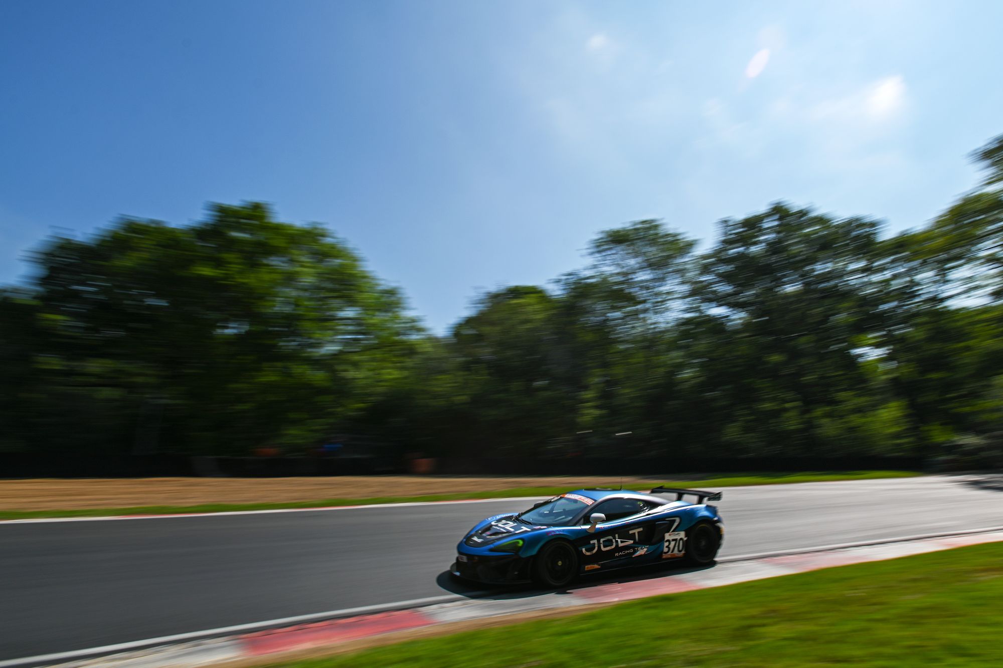 Jolt Racing Continue the Momentum With Success at Brands Hatch
