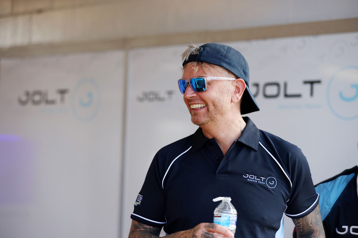 gallery/22/images/b1bb67d8-1bda-4cad-b5b5-8e85ab12cf7e/joltracing-brandshatch-0015.jpg