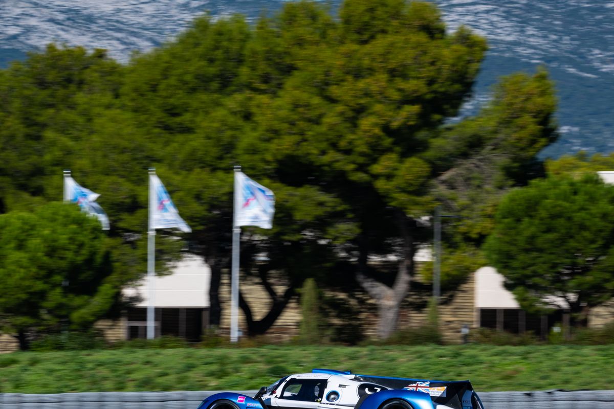 gallery/27/images/9babbd63-005f-4033-940b-6c469d39b755/p5_4pros_paulricard_00588.jpg