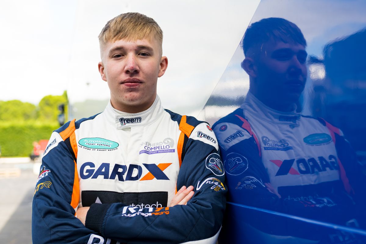 gallery/27/images/bb9ccca4-2c77-4565-b08b-374e255e6083/p5_4pros_paulricard_00227.jpg