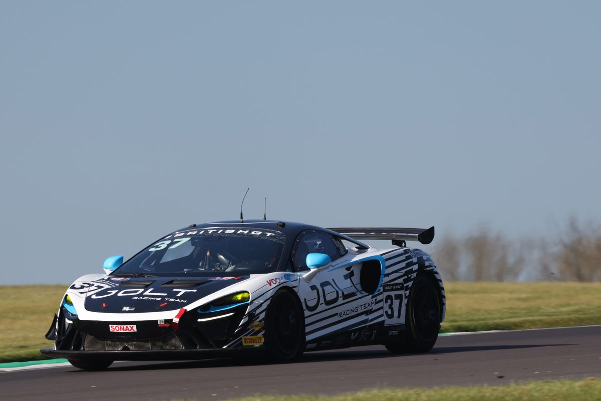 gallery/45/images/39a7910f-abf0-4f39-997a-a14b4b3ba771/37-1mdh0235.jpg