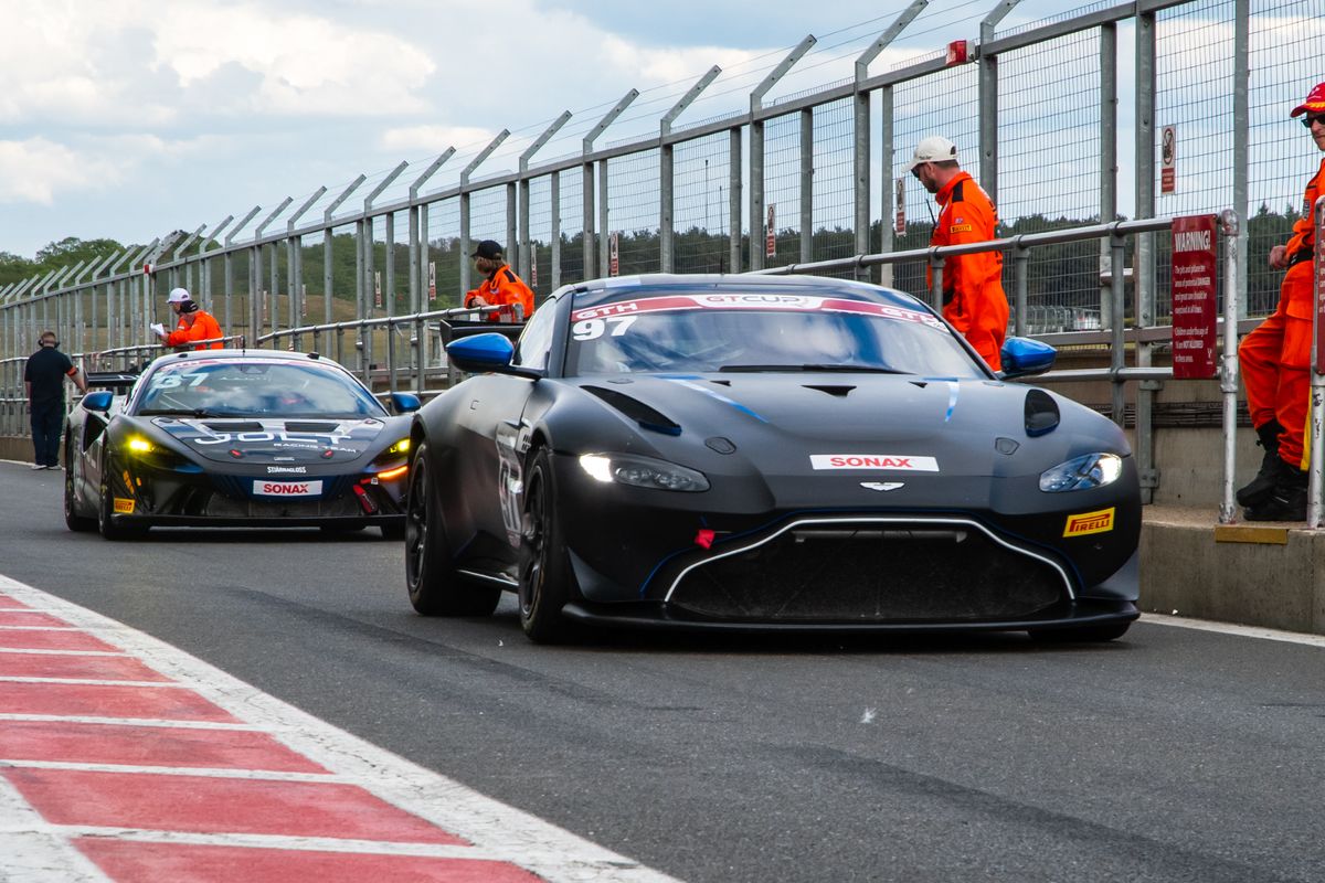 gallery/52/images/9b378732-7243-409e-891a-3f5f82d1211a/1-gtcup-eric-3899.jpg