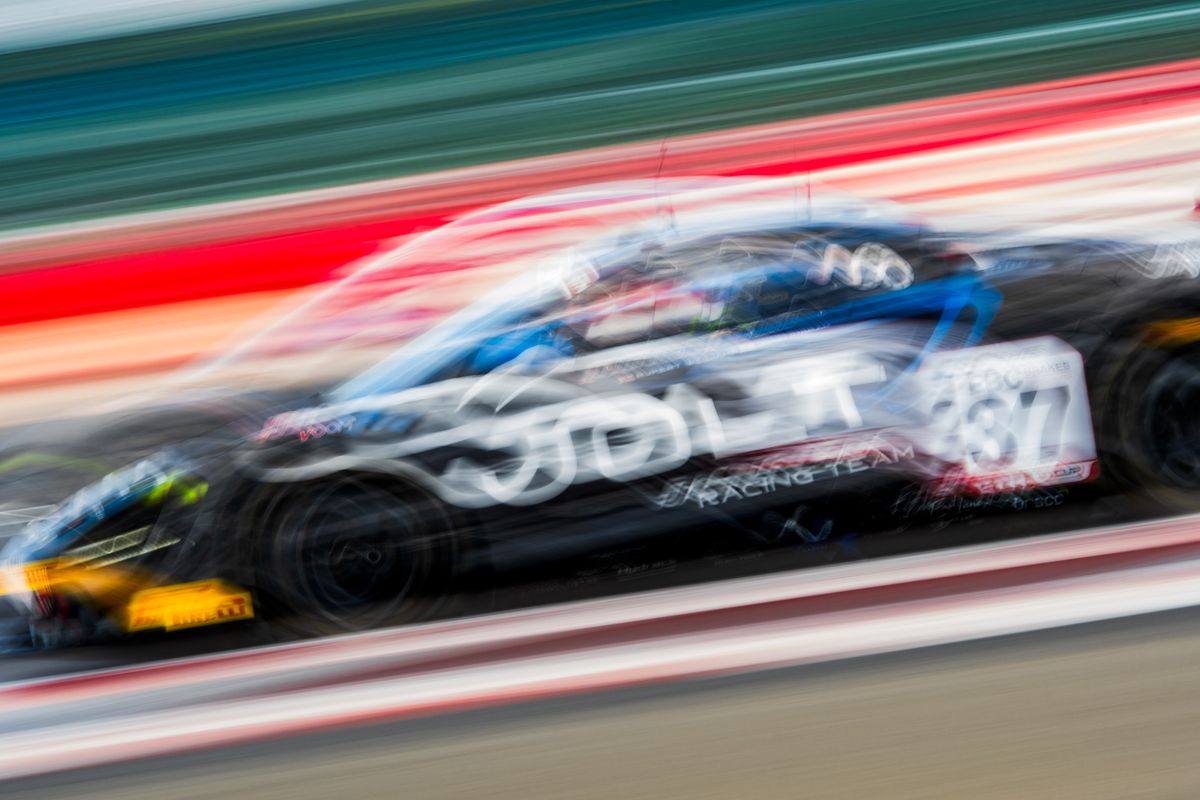 gallery/54/images/e22b2466-3d1e-4f1e-8a6d-f294b947dc38/silverstone-photos-1.jpg