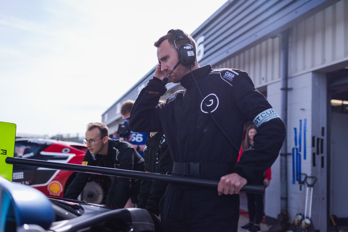 gallery/54/images/feadd60e-58ff-4f93-9331-83fd2a7b583c/silverstone-photos-20.jpg
