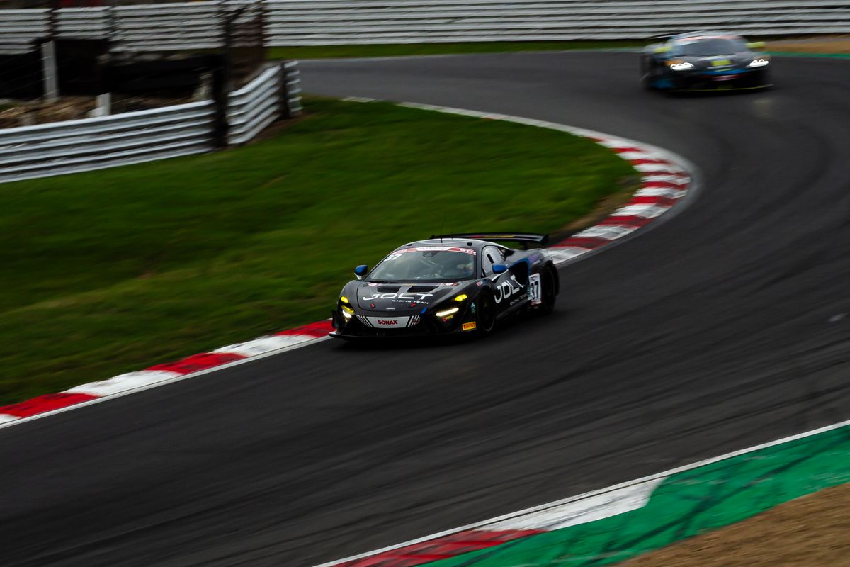 gallery/55/images/5e604f6f-5e1c-4368-8365-8dd5c8f1a0e3/photo-001-38.jpg